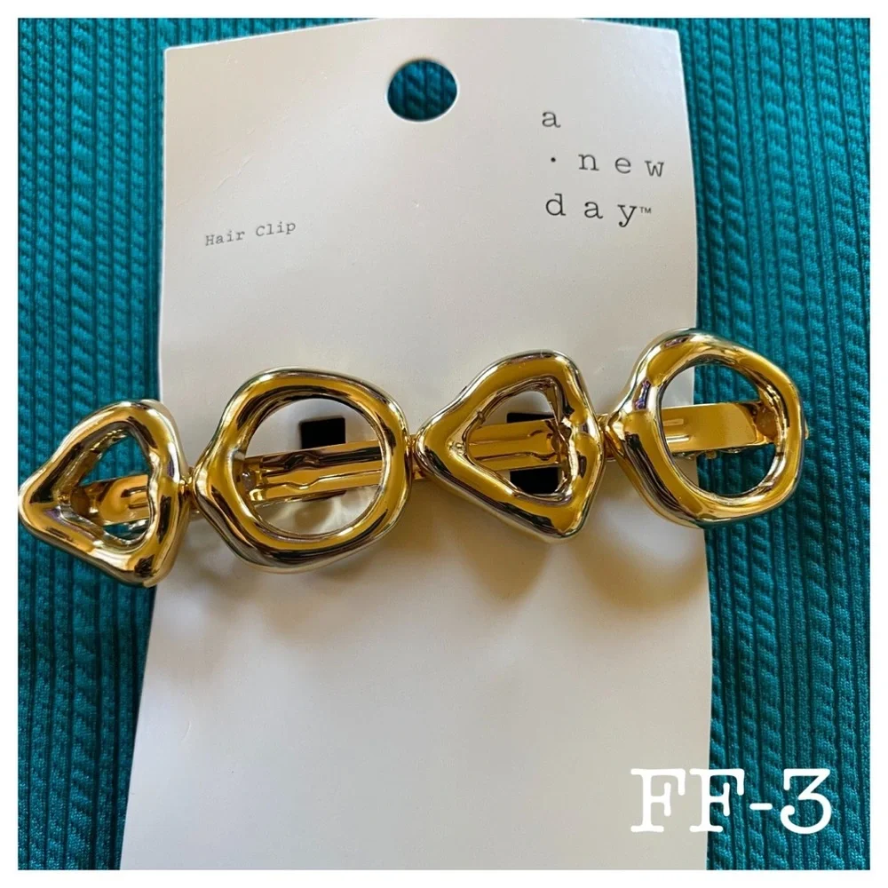 1/$8 Universal Thread Earring  Bracelet Hair Clip Necklace Rings Accessories NWT